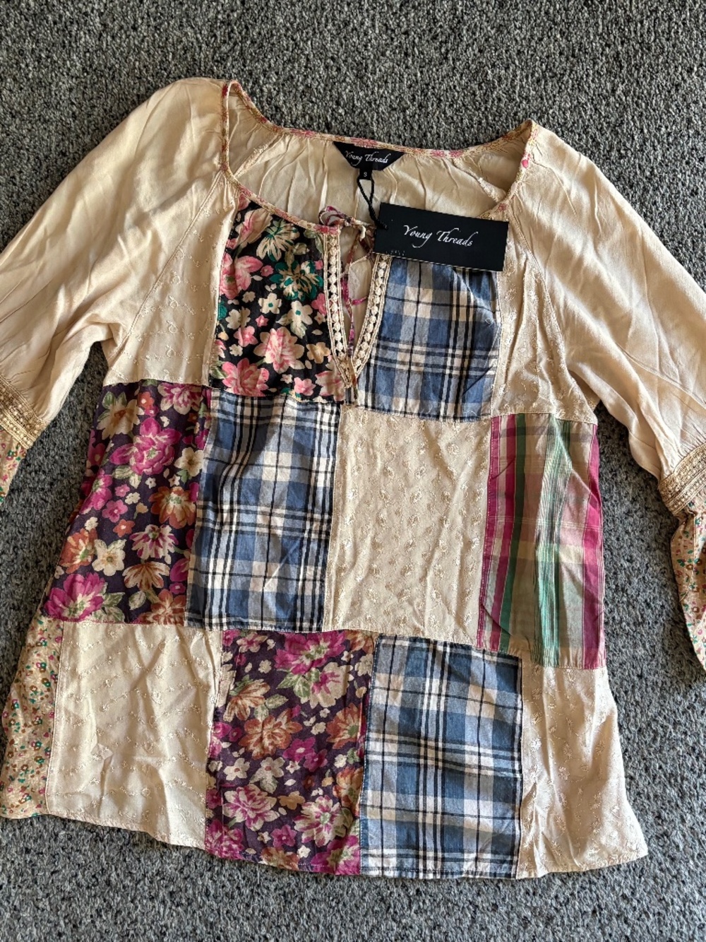Young threads tunic top small nwt